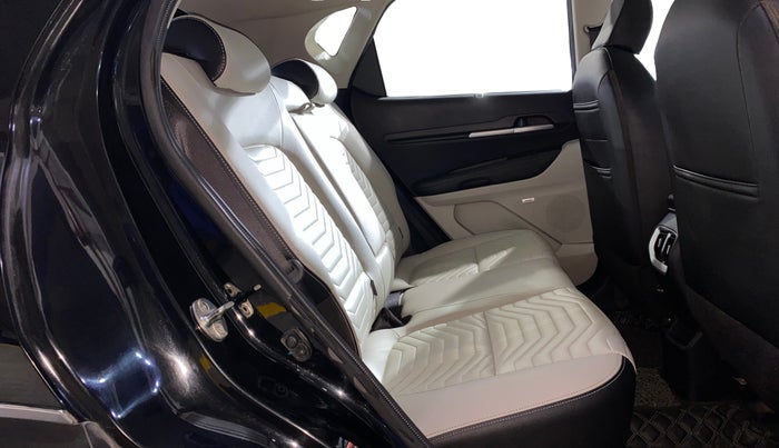 2021 KIA SONET HTX PLUS 1.0 IMT, Petrol, Manual, 62,859 km, Right Side Rear Door Cabin