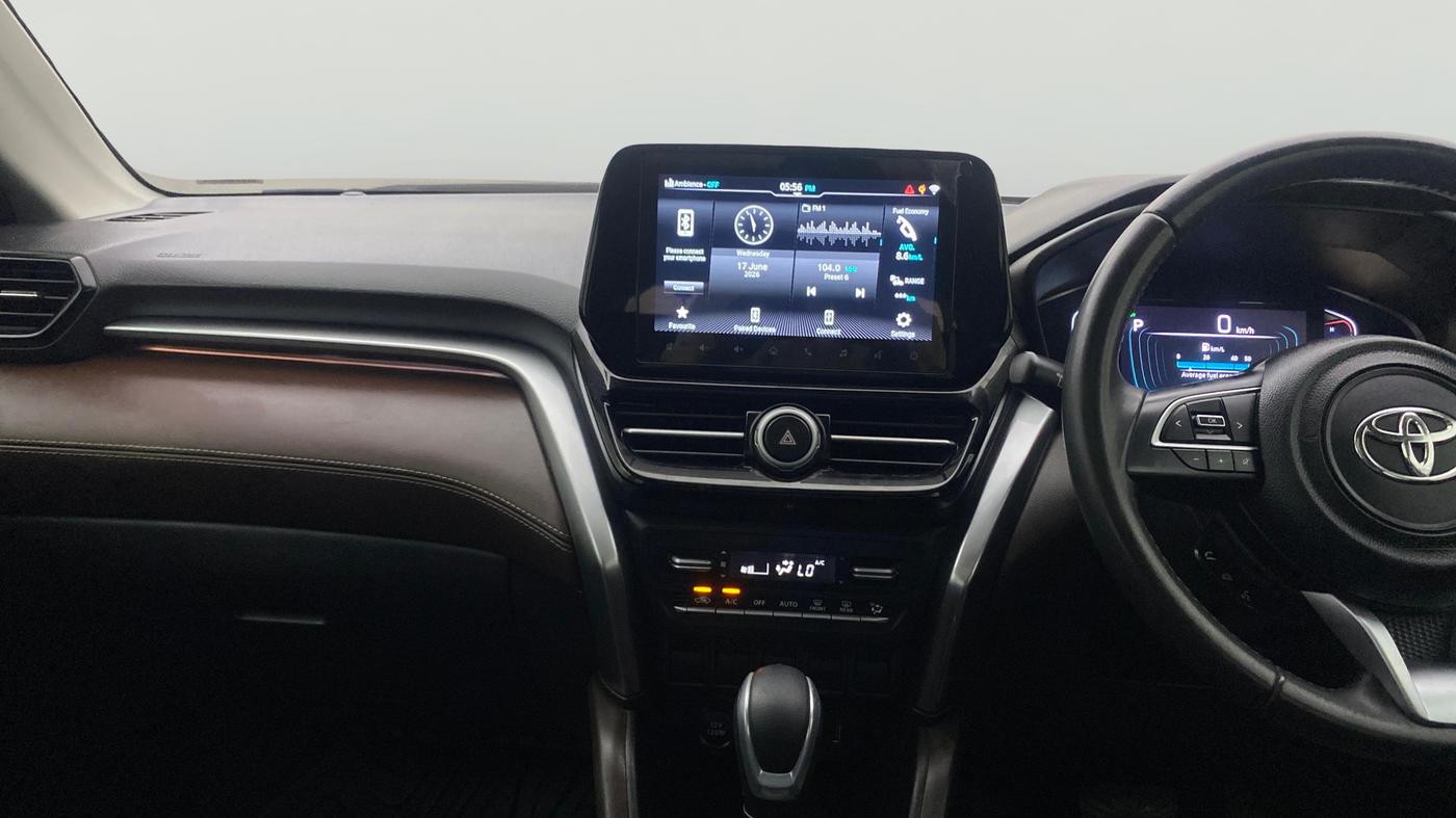 2023 Toyota URBAN CRUISER HYRYDER V HYBRID, Hybrid, Automatic, 54,205 km, Air Conditioner