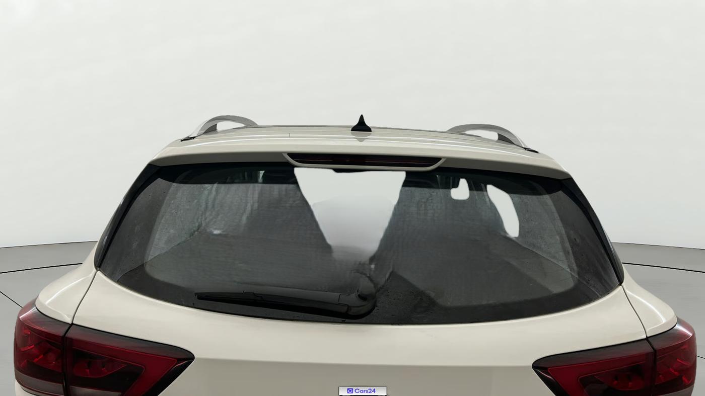 2024 MG ASTOR Select 1.5 MT (Ivory), Petrol, Manual, 26,202 km, Rear Windshield