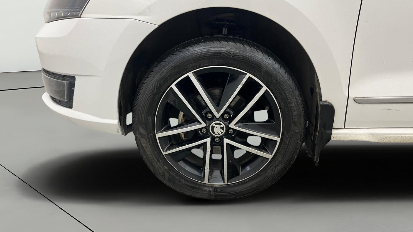 2020 Skoda Rapid STYLE TSI, Petrol, Manual, 55,442 km, Left Front Wheel