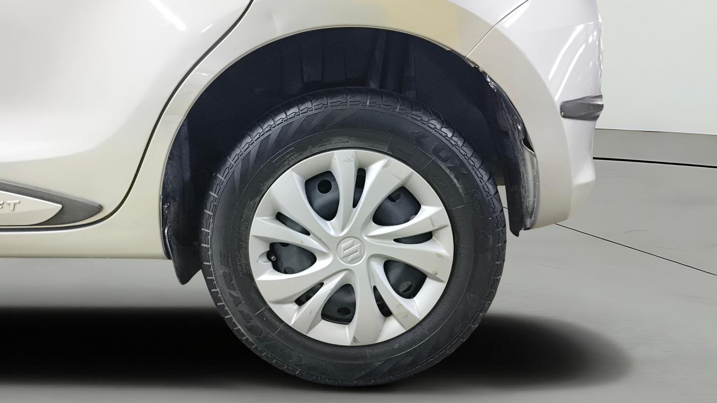 2022 Maruti Swift VXI AMT, Petrol, Automatic, 24,411 km, Left Rear Wheel