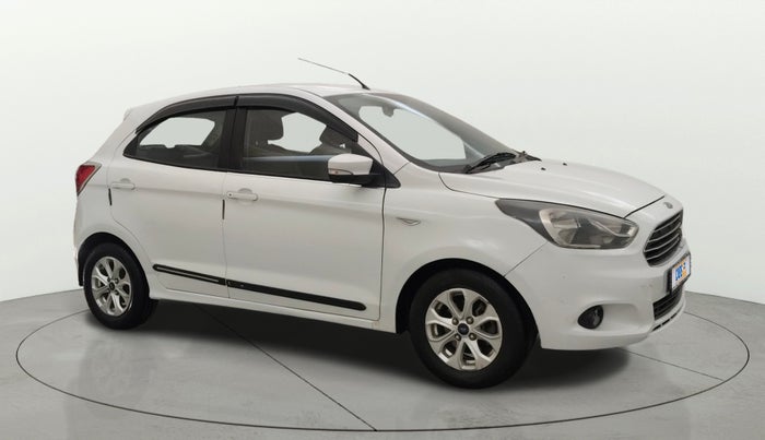 2016 Ford New Figo TITANIUM 1.2 PETROL MT, CNG, Manual, 84,195 km, Right Front Diagonal