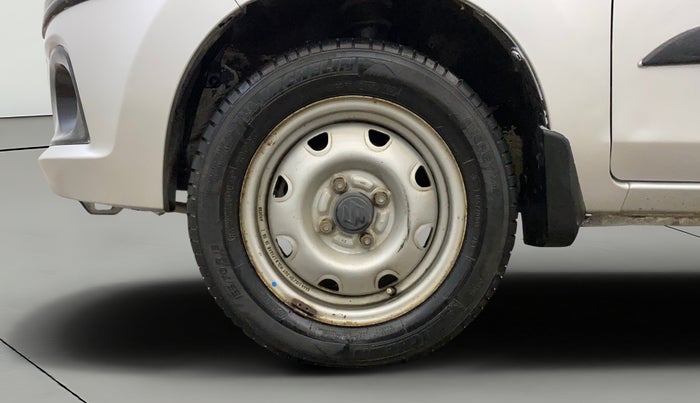 2016 Maruti Alto K10 LXI, Petrol, Manual, 30,151 km, Left Front Wheel