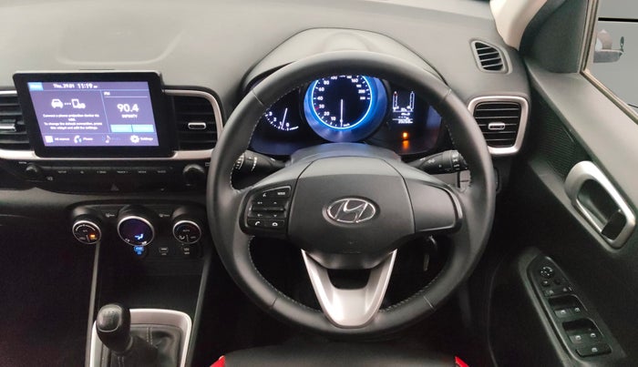 2021 Hyundai VENUE S+ 1.2, Petrol, Manual, 39,267 km, Steering Wheel Close Up