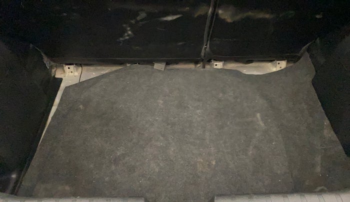 2017 Maruti Baleno DELTA PETROL 1.2, Petrol, Manual, 1,11,080 km, Boot Open Zoomed View