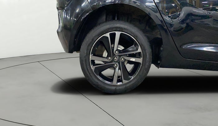 2022 Tata ALTROZ XZA PLUS DARK EDTION, Petrol, Automatic, 51,563 km, Right Rear Wheel