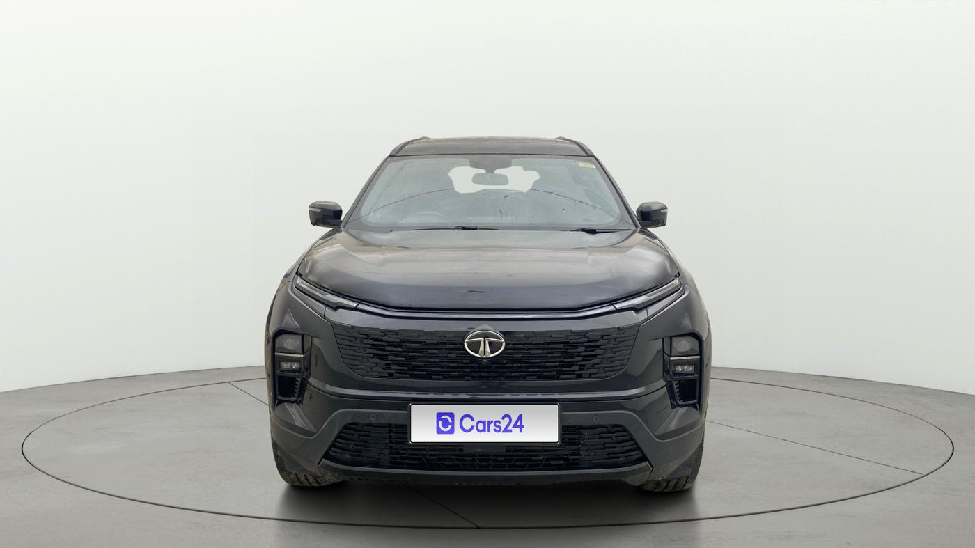 2023 Tata Safari ADVENTURE PLUS DARK EDITION, Diesel, Manual, 17,924 km, Front