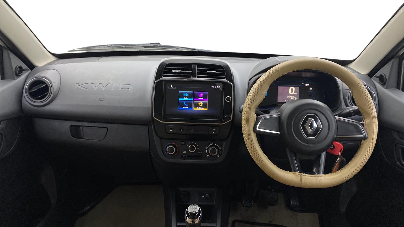 2021 Renault Kwid RXT 1.0 (O), Petrol, Manual, 37,480 km, Dashboard