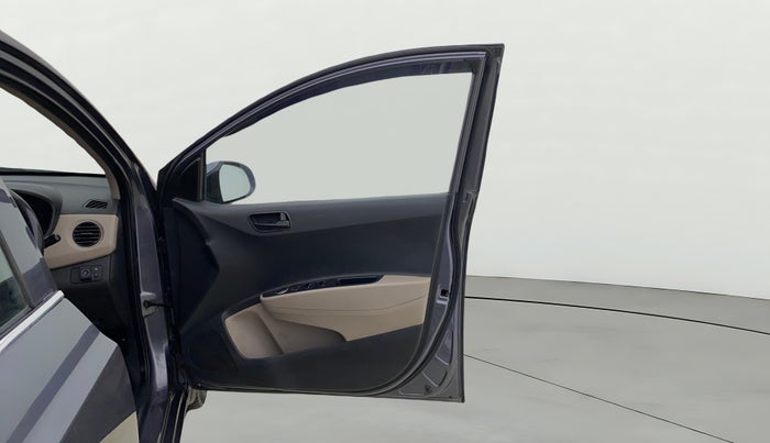 2018 Hyundai Grand i10 MAGNA 1.2 KAPPA VTVT, CNG, Manual, 1,32,621 km, RHS Front Door