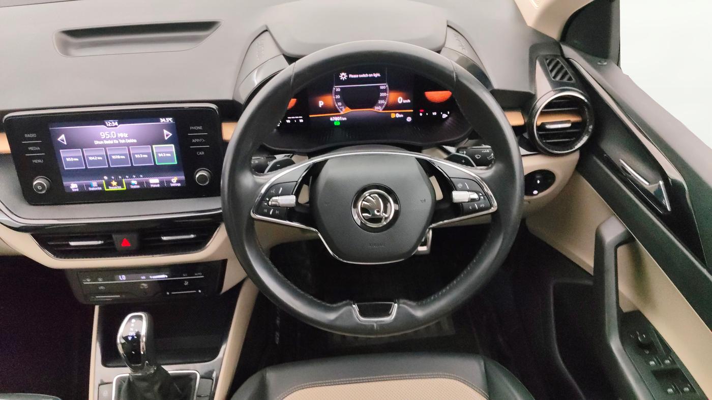 2022 Skoda SLAVIA STYLE 1.5L TSI DSG, Petrol, Automatic, 48,007 km, Steering Wheel Close Up