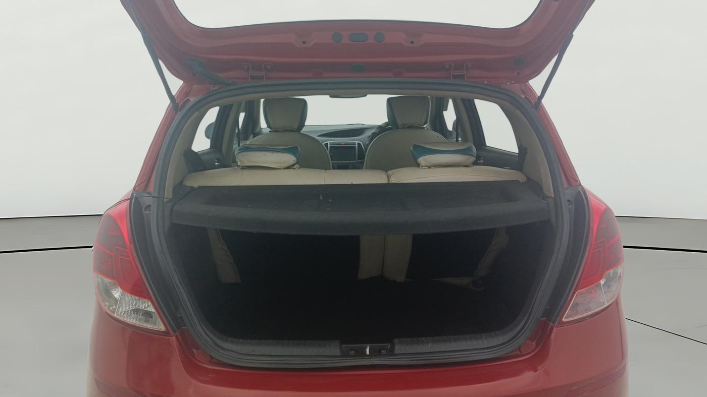 2013 Hyundai i20 SPORTZ 1.2, Petrol, Manual, 1,10,342 km, Boot Open Zoomed View