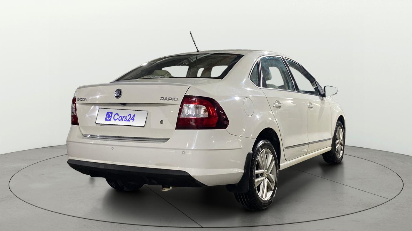 2019 Skoda Rapid STYLE 1.6 MPI AT, Petrol, Automatic, 10,242 km, Right Back Diagonal