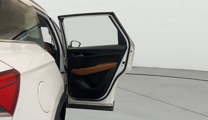 2020 MG HECTOR PLUS SHARP 1.5 PETROL TURBO DCT 6-STR, Petrol, Automatic, 65,948 km, RHS Rear Door