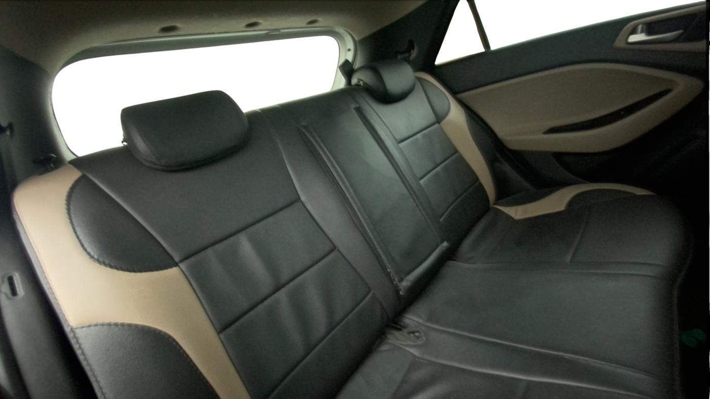 2020 Hyundai Elite i20 ASTA 1.2 (O), Petrol, Manual, 73,049 km, Right Side Rear Door Cabin