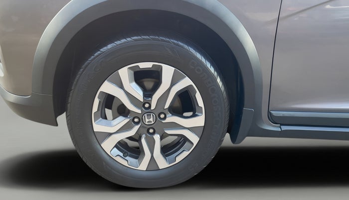 2017 Honda WR-V 1.5L I-DTEC VX MT, Diesel, Manual, 1,01,799 km, Left Front Wheel