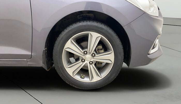 2018 Hyundai Verna 1.6 VTVT SX, Petrol, Manual, 74,967 km, Right Front Wheel