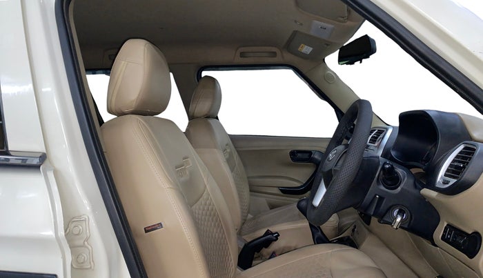 2022 Mahindra BOLERO NEO N 8, Diesel, Manual, 62,908 km, Right Side Front Door Cabin