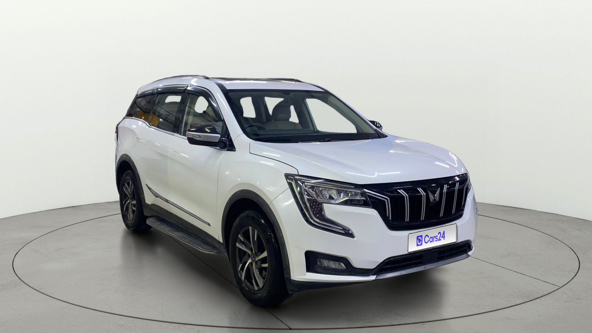 2022 Mahindra XUV700 2021-2026 AX 5 P AT 5 STR 2022 Mahindra XUV700 2021-2026 AX 5 P AT 5 STR