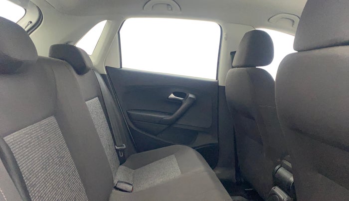 2020 Volkswagen Polo COMFORTLINE PLUS 1.0L MPI, Petrol, Manual, 86,105 km, Right Side Rear Door Cabin