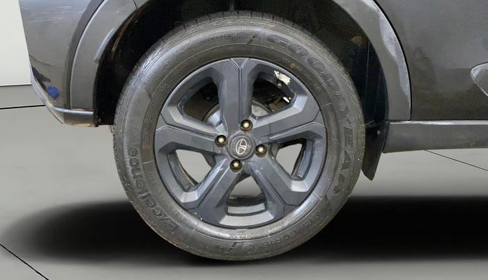 2022 Tata NEXON XZA PLUS PETROL DARK EDITION, CNG, Automatic, 41,875 km, Right Rear Wheel