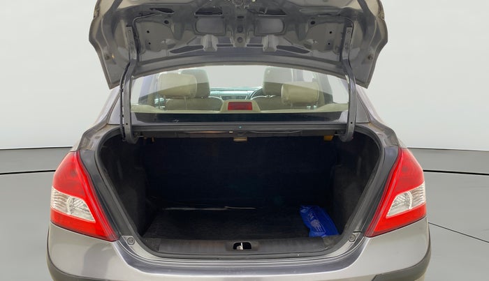 2015 Maruti Swift Dzire VXI, Petrol, Manual, 1,01,457 km, Boot Open Zoomed View