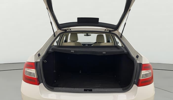 2017 Skoda Octavia AMBITION PLUS AT 1.8 TSI, Petrol, Automatic, 64,017 km, Boot Open Zoomed View