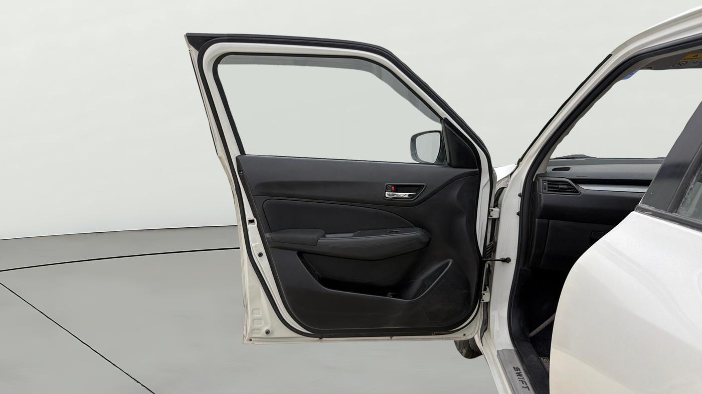 2021 Maruti Swift VXI, Petrol, Manual, 50,556 km, LHS Front Door