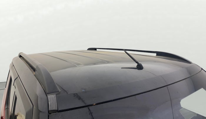 2017 Mahindra TUV300 T8, Diesel, Manual, 65,765 km, Roof