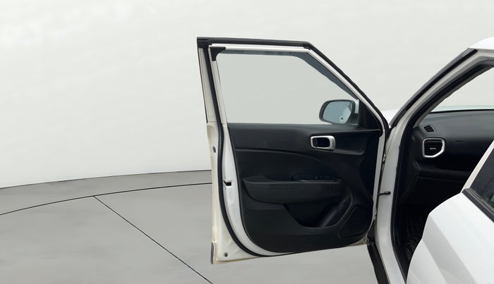 2021 Hyundai VENUE S 1.2, Petrol, Manual, 53,312 km, LHS Front Door