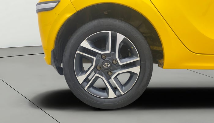 2020 Tata Tiago XZ PLUS PETROL, Petrol, Manual, 33,271 km, Right Rear Wheel