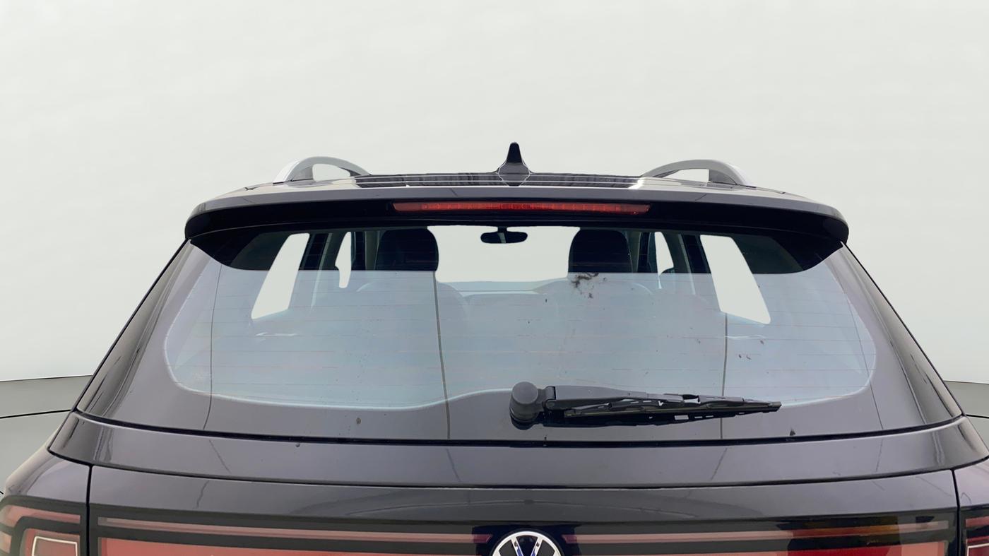 2025 Volkswagen TAIGUN TOPLINE 1.0 TSI AT, Petrol, Automatic, 20,094 km, Rear Windshield