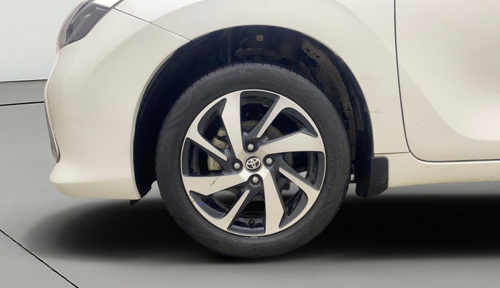 2022 Toyota Glanza V, Petrol, Manual, 32,001 km, Left Front Wheel