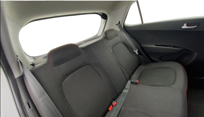 2018 Hyundai Grand i10 SPORTZ 1.2 KAPPA VTVT DUAL TONE, Petrol, Manual, 37,040 km, Right Side Rear Door Cabin