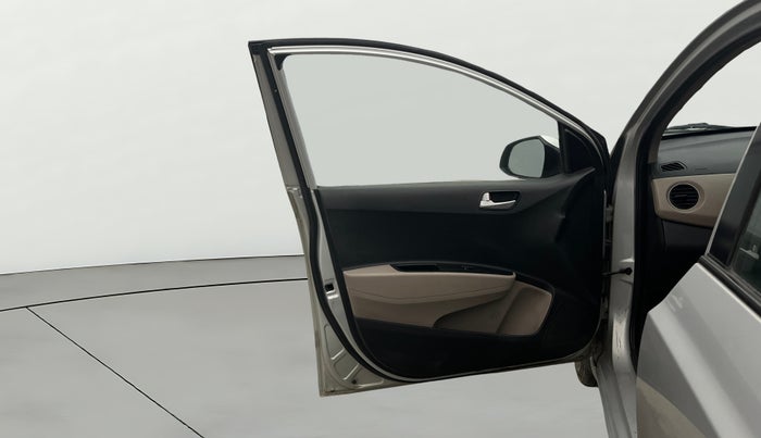 2017 Hyundai Xcent SX 1.2, Petrol, Manual, 38,127 km, LHS Front Door