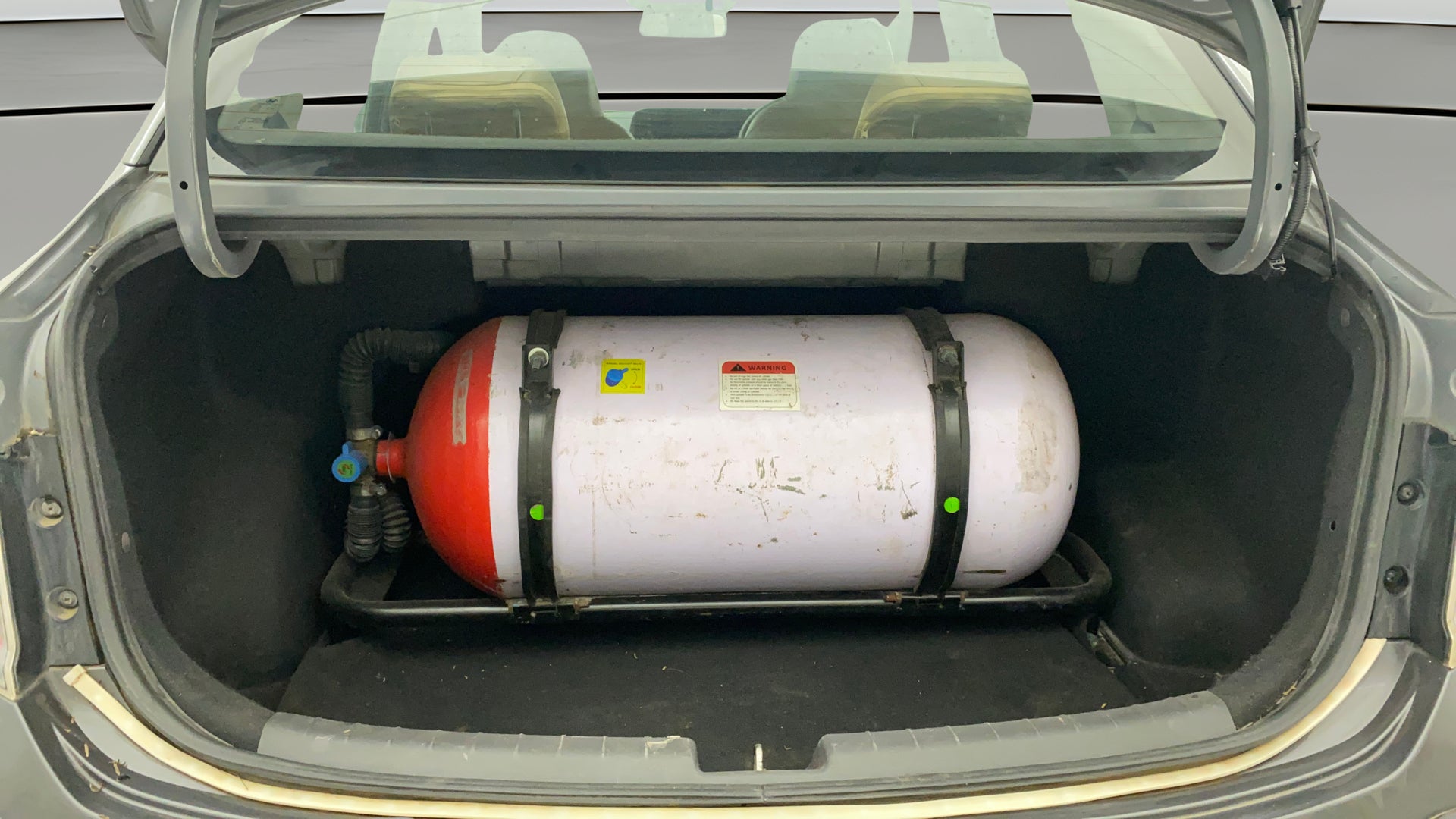 camera-Boot-Open-Zoomed-View