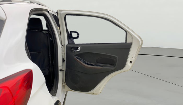 2018 Ford FREESTYLE TITANIUM 1.2 PETROL, Petrol, Manual, 97,342 km, RHS Rear Door