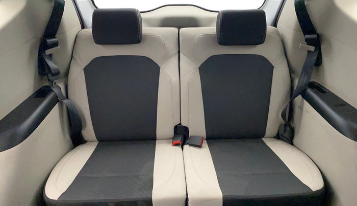 2023 Renault TRIBER RXT, Petrol, Manual, 9,279 km, Third Seat Row ( optional )