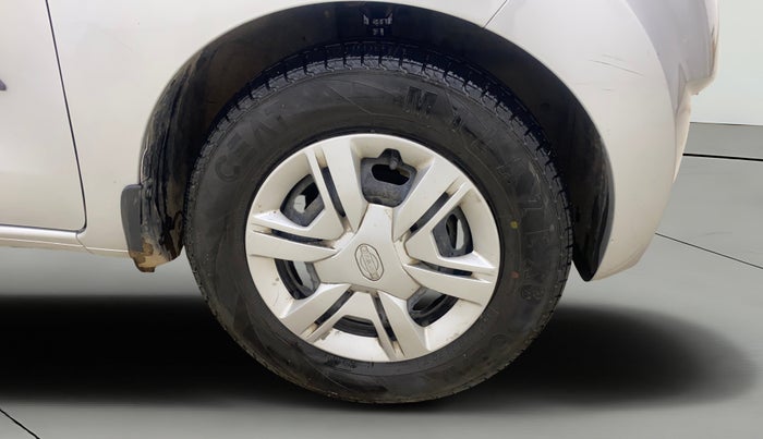 2017 Datsun Redi Go T (O), Petrol, Manual, 65,268 km, Right Front Wheel