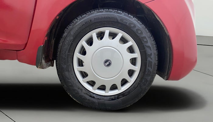 2014 Hyundai Eon ERA +, Petrol, Manual, 84,577 km, Right Front Wheel