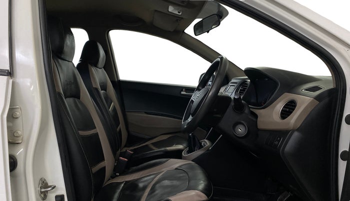 2015 Hyundai Grand i10 SPORTZ 1.2 KAPPA VTVT, Petrol, Manual, 50,768 km, Right Side Front Door Cabin