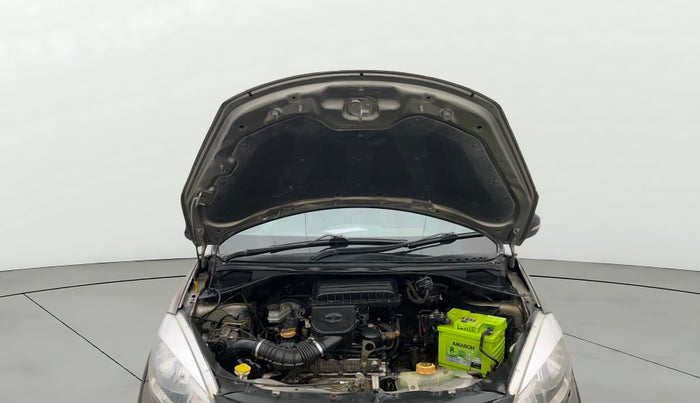 2018 Tata TIAGO NRG PETROL, Petrol, Manual, 98,492 km, Open Bonet