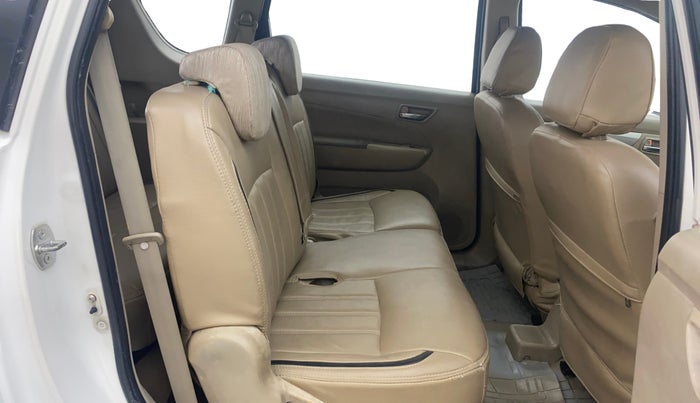 2014 Maruti Ertiga VXI, Petrol, Manual, 64,565 km, Right Side Rear Door Cabin