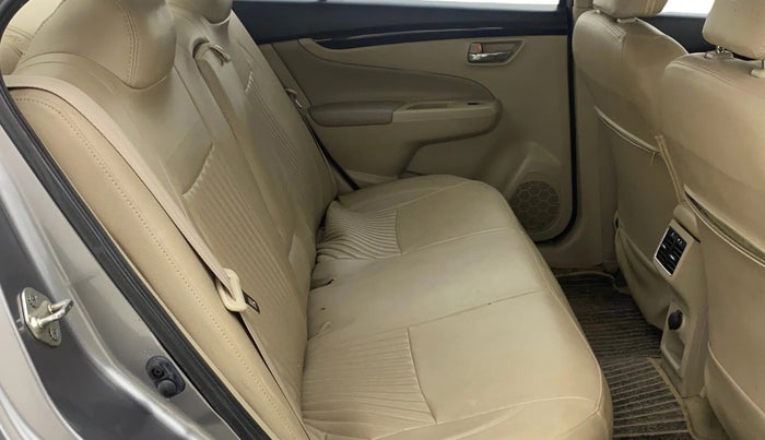 2017 Maruti Ciaz ZETA DIESEL 1.3, Diesel, Manual, 71,267 km, Right Side Rear Door Cabin