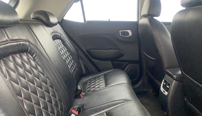 2020 Hyundai VENUE SX PLUS 1.0 TURBO DCT, Petrol, Automatic, 59,409 km, Right Side Rear Door Cabin