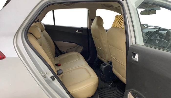 2017 Hyundai Grand i10 ASTA 1.2 KAPPA VTVT, Petrol, Manual, 43,426 km, Right Side Rear Door Cabin