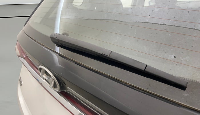 2021 Hyundai NEW I20 ASTA (O) 1.2 MT, Petrol, Manual, 19,506 km, Rear Wiper