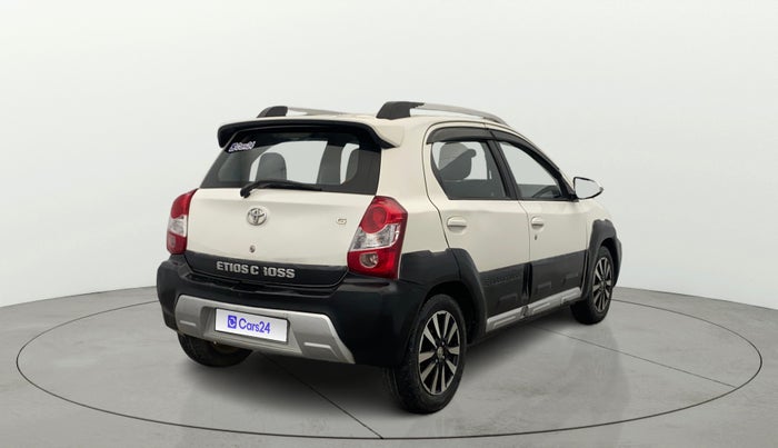 2015 Toyota Etios CROSS 1.2 G, Petrol, Manual, 1,16,991 km, Right Back Diagonal