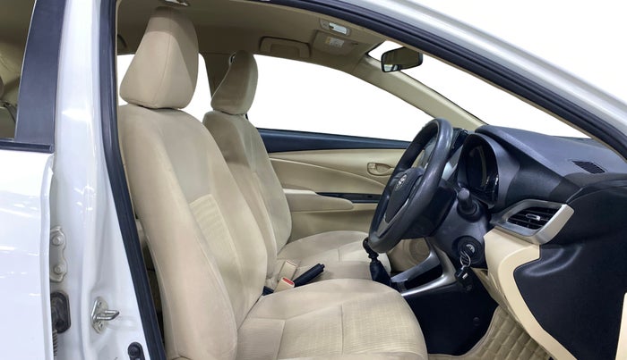 2021 Toyota YARIS J MT, Petrol, Manual, 43,929 km, Right Side Front Door Cabin