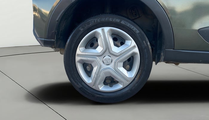 2021 Tata NEXON XZ PETROL, Petrol, Manual, 76,618 km, Right Rear Wheel