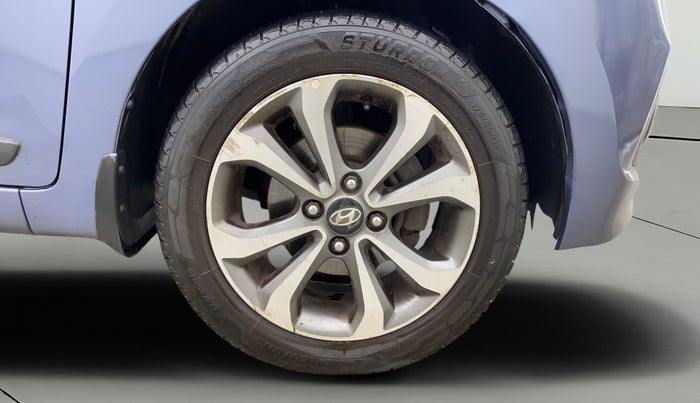2015 Hyundai Xcent SX AT 1.2 (O), Petrol, Automatic, 79,338 km, Right Front Wheel